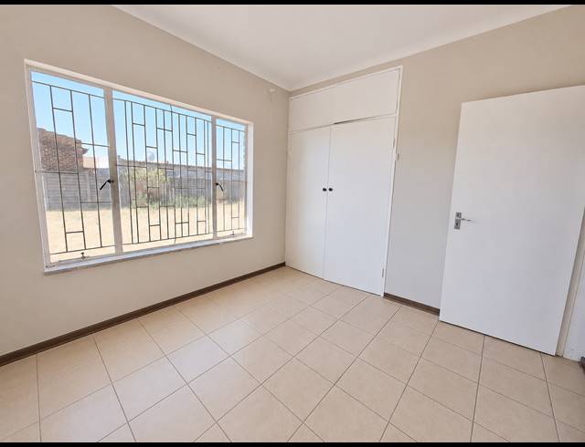 4 BEDROOM HOUSE FOR SALE IN WALDRIFT